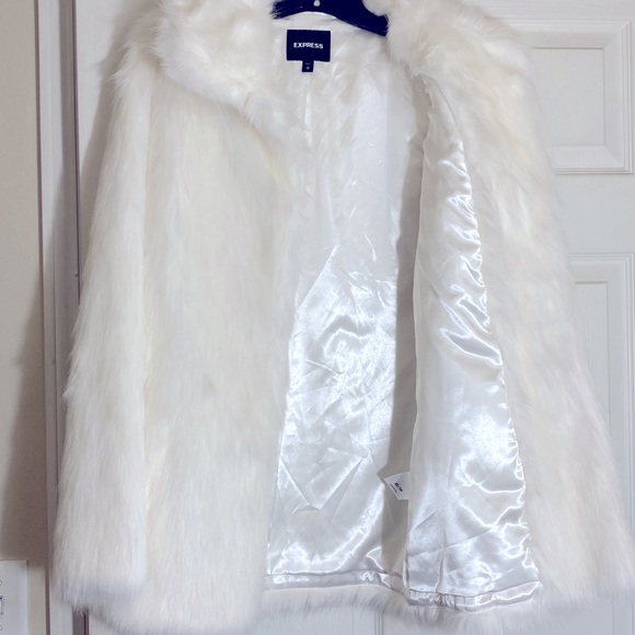 Express White Faux Fur Coat - Picture 2 of 6